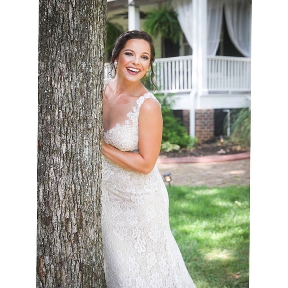 Meet your Posher, Melissa - Picture 1 of 1